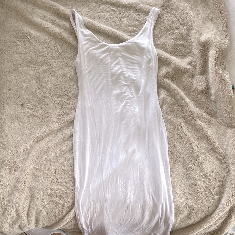 White jersey dress shin length